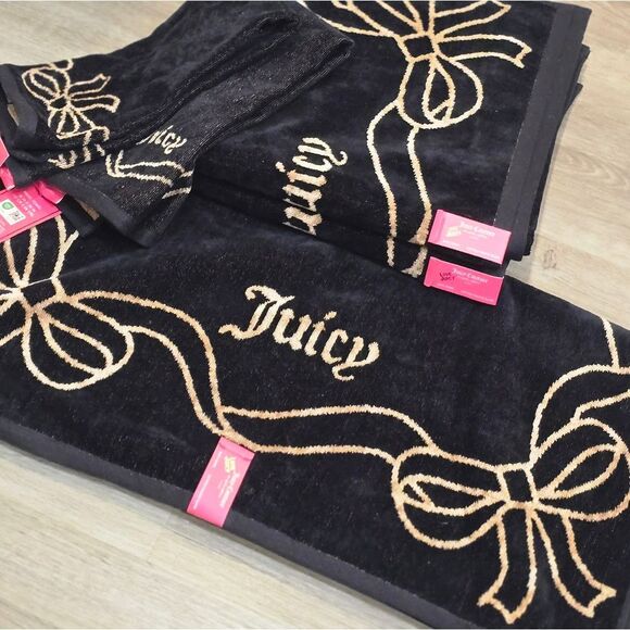 Juicy Couture Home Signature Logo Bow Oversized Plush Bath & Hand Towel Set - Picture 4 of 10